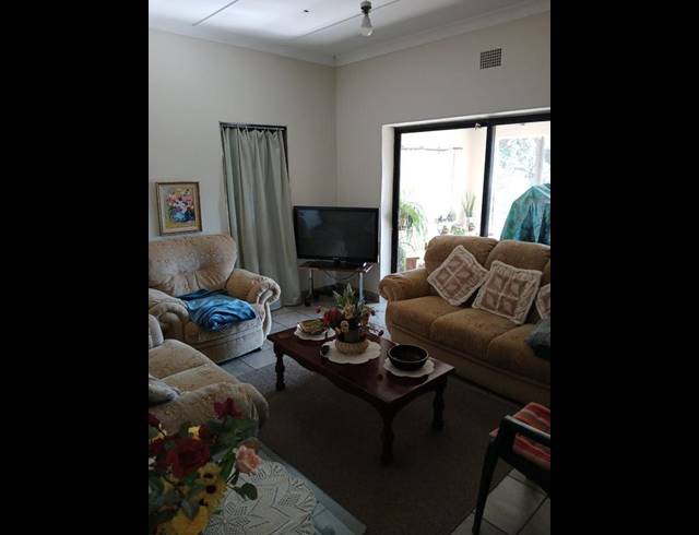 2 BEDROOM PROPERTY TO RENT IN OUDEDORP